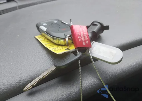 2005 Chevrolet Silverado 1500 Lt z USA, uszkodzony, nr VIN 1GCEK19B45E303688